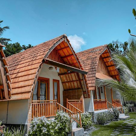 Mertha Sari Resto & Bungalow Klungkung ภายนอก รูปภาพ