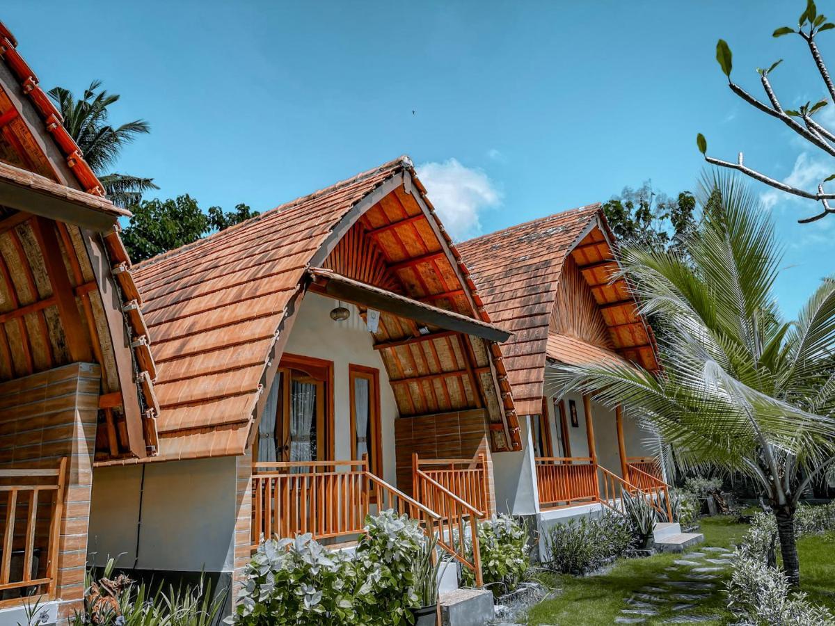 Mertha Sari Resto & Bungalow Klungkung ภายนอก รูปภาพ