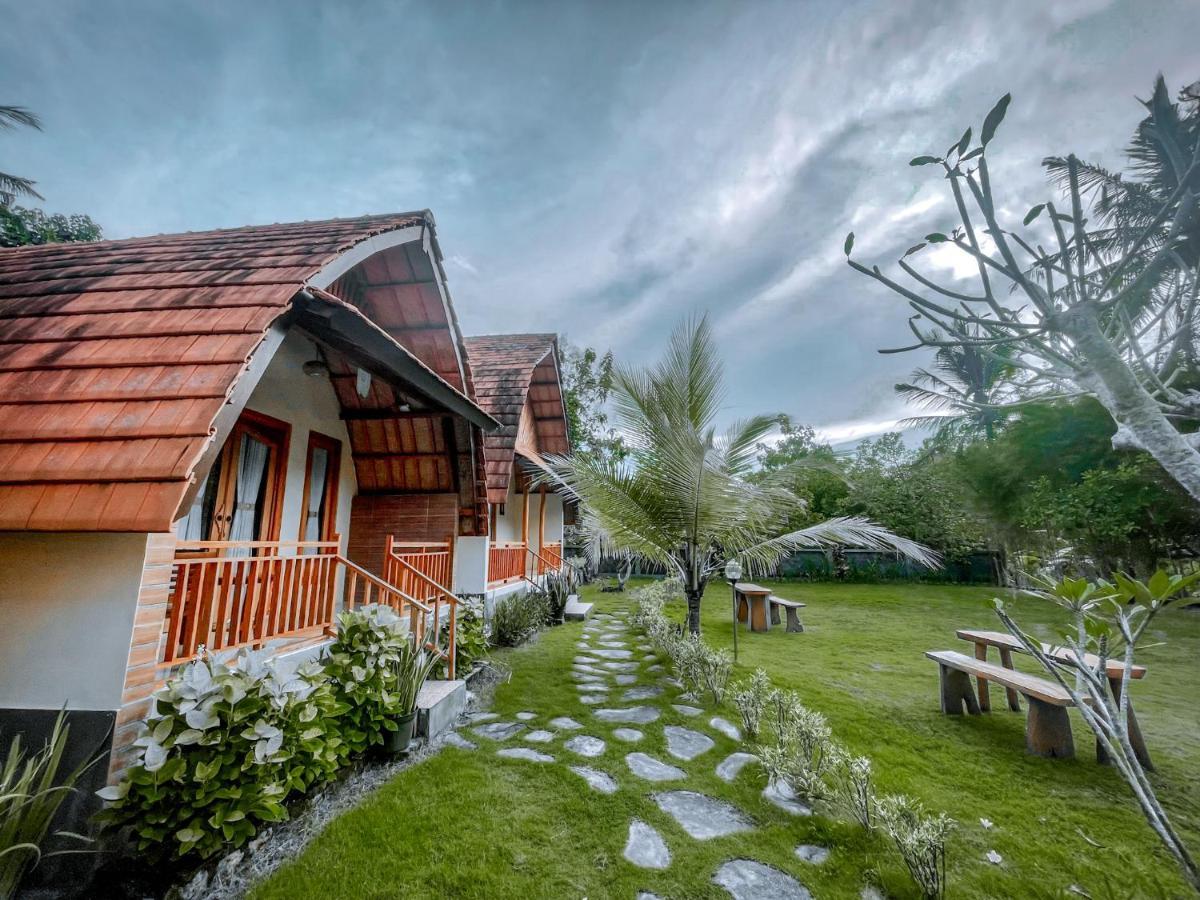 Mertha Sari Resto & Bungalow Klungkung ภายนอก รูปภาพ